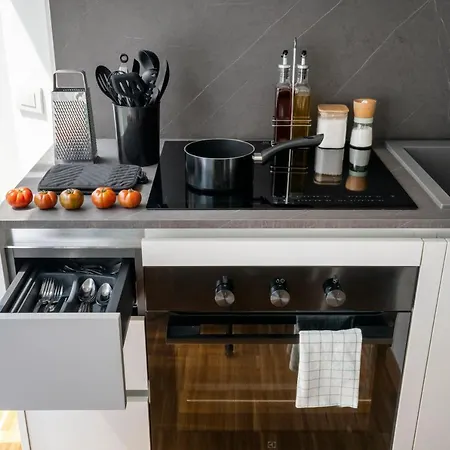 Vela Centro Con Garage * Милан